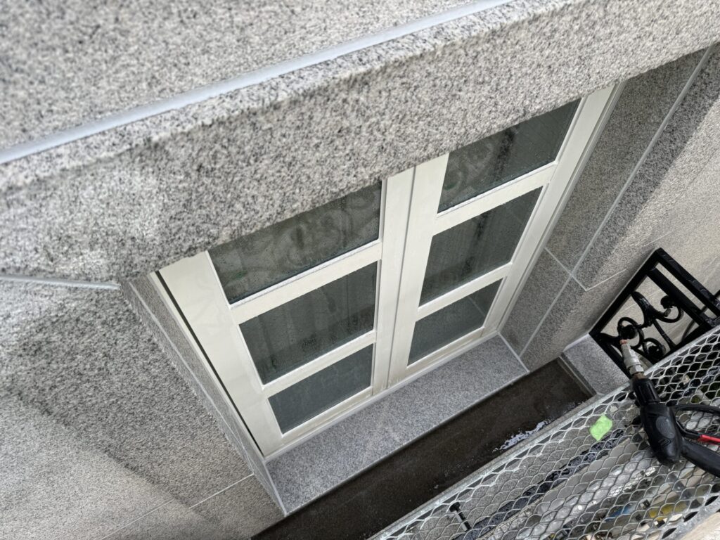 外壁石材クリーニング 施工写真 2